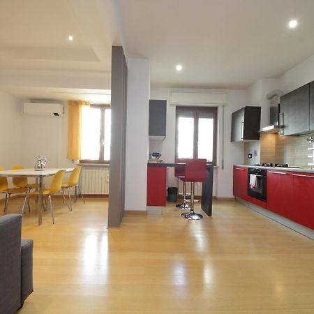 Cozy And Comfy Apartment In Piramide Metro Stop Roma Eksteriør bilde